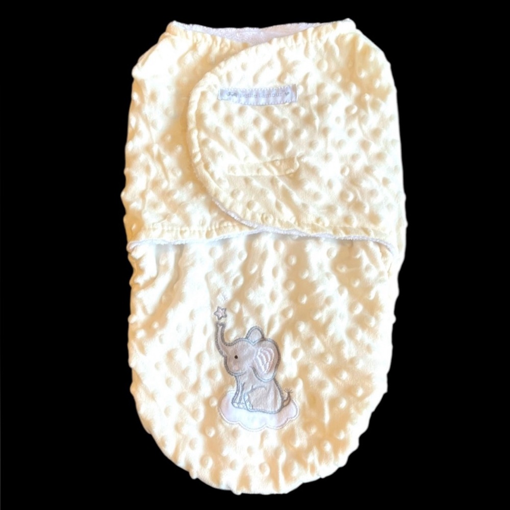 Petite L’Amour Cream Baby Swaddle with Elephant Appliqué – Super Soft